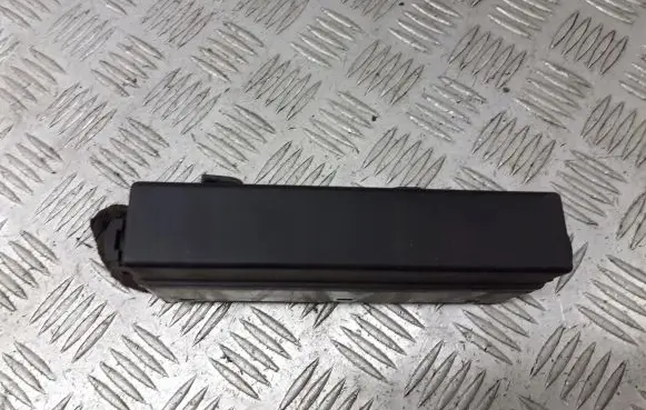 Opel Vectra C Relay mounting block BRAK