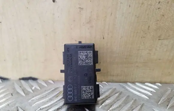 Audi A8 S8 D4 4H Other devices 4H0909131