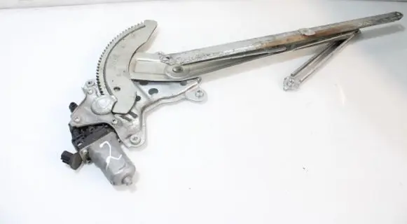Fiat Sedici Front window lifting mechanism without motor