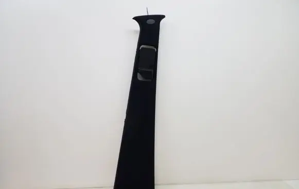 Mercedes-Benz ML W164 (B) pillar trim (top) A1646909825