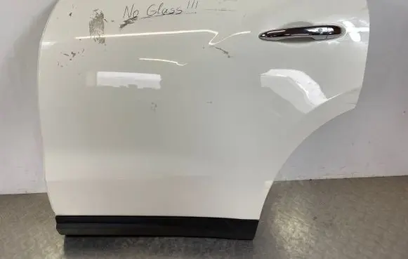 Maserati Levante Rear door