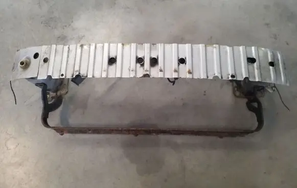 Ford Focus Front bumper cross member 3M51R000K70AA 8V41S10948A
