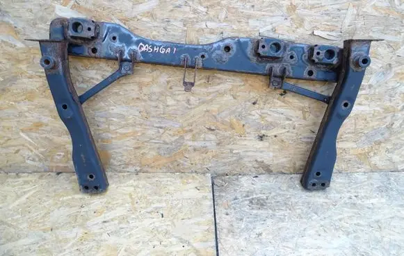 Nissan Qashqai Bottom radiator support slam panel 