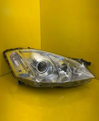 Mercedes-Benz S W221 Headlight/headlamp A2218207661