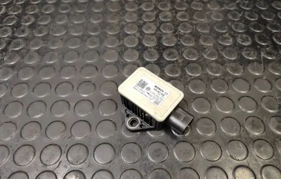 Volkswagen Touareg II ESP acceleration yaw rate sensor 7P6907658