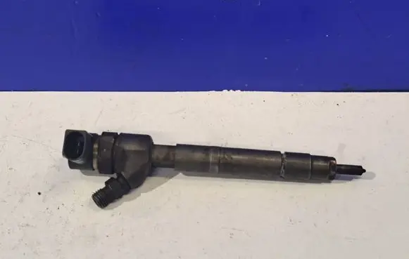 Mercedes-Benz E W211 Fuel injector A6480700187 04451101564