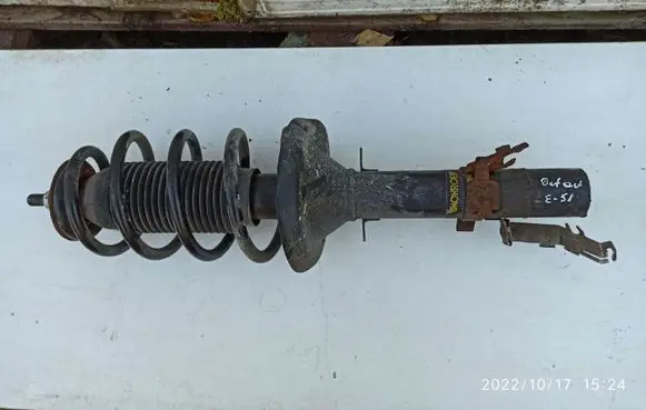 Skoda Octavia Mk1 (1U) Front shock absorber with coil spring