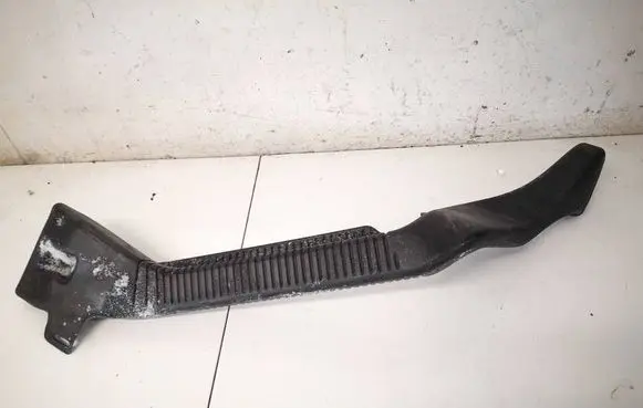 Renault Modus Cabin air duct channel 8200132939