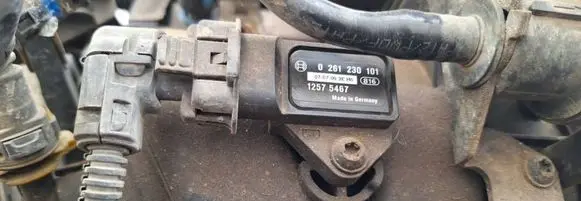 Opel Corsa D Air pressure sensor 0261230101 12575467