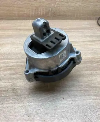 BMW X3 G01 Engine mount bracket 8482771 130819