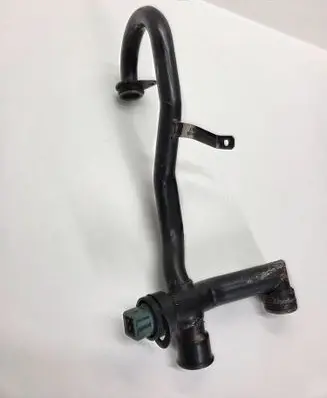 Audi A6 S6 C5 4B Engine coolant pipe/hose 059121083A
