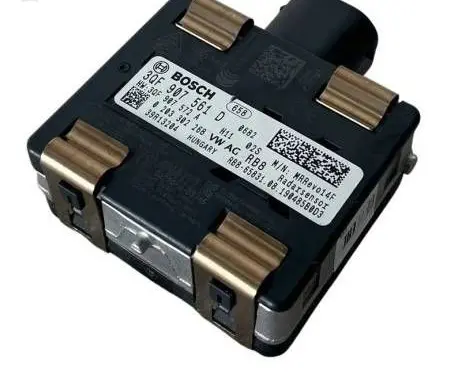 Volkswagen PASSAT B8 Distronic sensor radar 3QF907561D