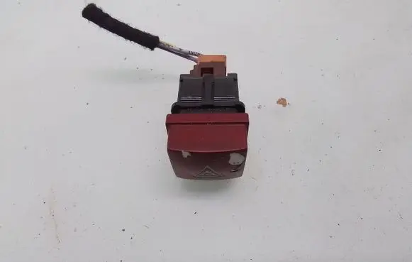 Peugeot 207 Hazard light switch