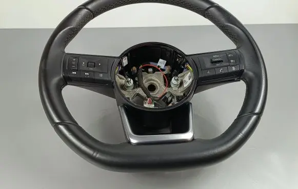 Nissan Qashqai J12 Steering wheel