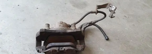 Peugeot 508 Front brake caliper 965827980