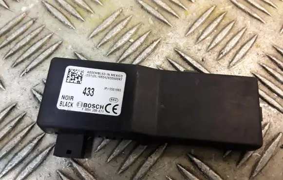 Opel Insignia A Alarm control unit/module 13501980