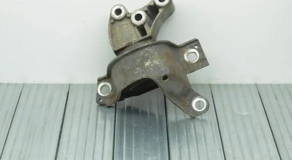 Fiat 500 Engine mounting bracket 51814272