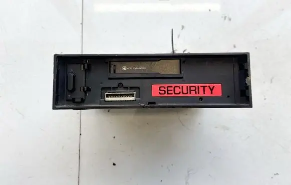 Volkswagen PASSAT B4 Radio/CD/DVD/GPS head unit 286889401 286-8894-01