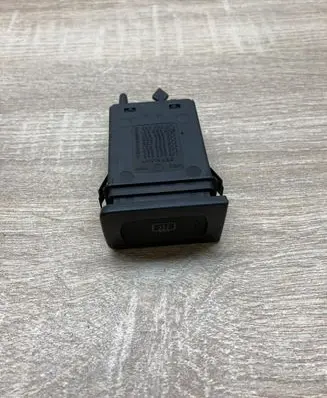 Volkswagen Golf IV Windscreen/window heater switch 1J0953235A