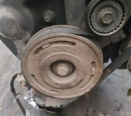 Peugeot 206 Crankshaft pulley