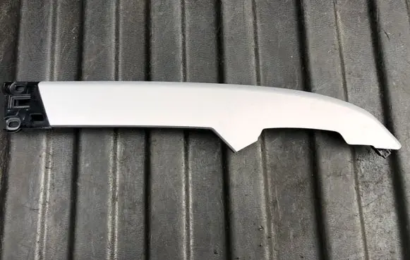 Land Rover Discovery 5 Centre console side trim front HY32640E72CC