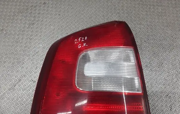 Skoda Octavia Mk2 (1Z) Rear/tail lights 1Z9945095A