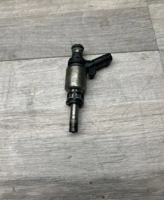 Audi Q5 SQ5 Fuel injector 06H906036P