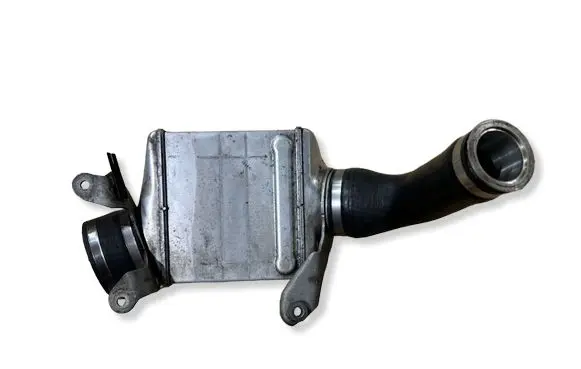 BMW 7 F01 F02 F03 F04 Intercooler radiator 13717575405 7575403 P3423004