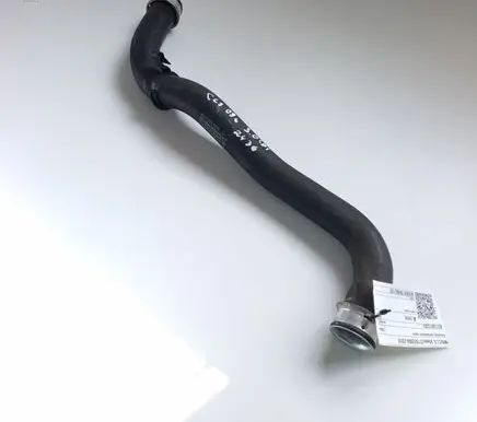 Mercedes-Benz CLS C219 Engine coolant pipe/hose A2115015382