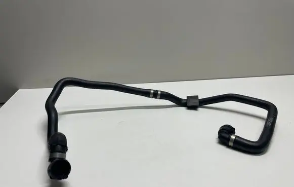 Mercedes-Benz C W205 Engine coolant pipe/hose A2055018984