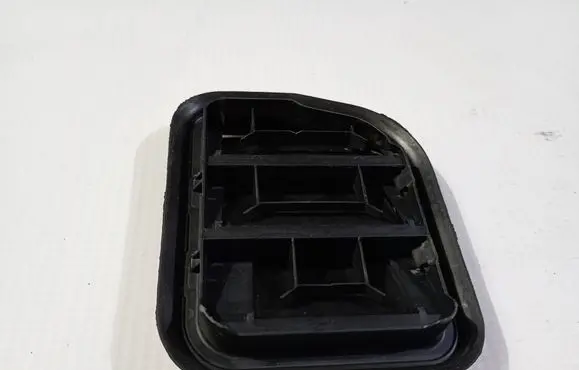 Ford F150 Quarter panel pressure vent FLK