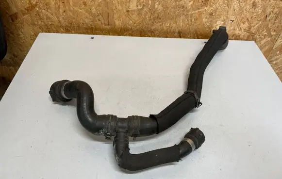 Audi A5 8T 8F Engine coolant pipe/hose 8K0122293F