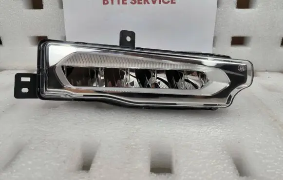 BMW X4 G02 Front fog light 7412528