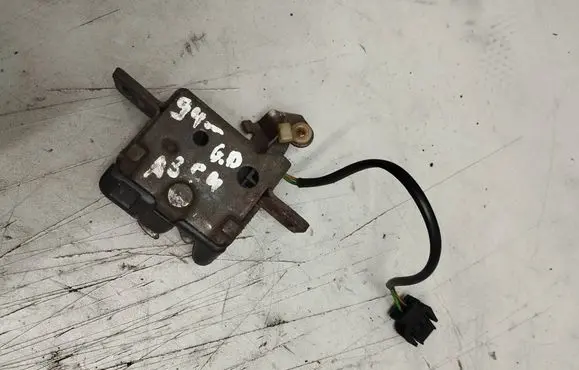 Audi A6 S6 C4 4A Rear door lock 4A9827506C