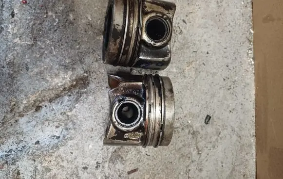 Volkswagen PASSAT B8 Piston 