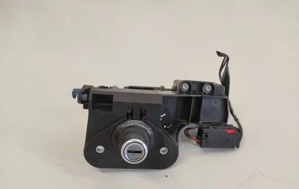 Opel Meriva A Tailgate exterior lock 09183495