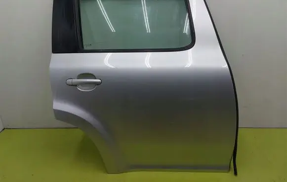 Skoda Yeti (5L) Rear door LA7W
