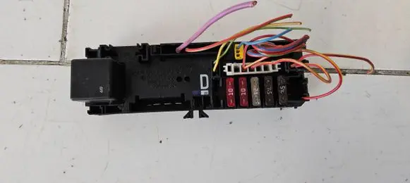 Mercedes-Benz E W210 Fuse box set A0005400372 501413 05376120
