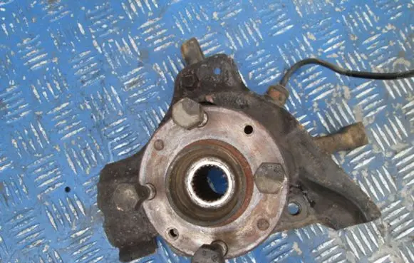 Fiat Marea Front wheel hub spindle knuckle