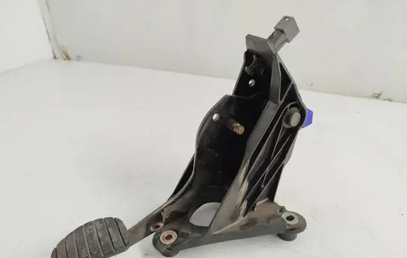 Renault Laguna II Clutch pedal 8200019163