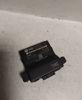 Volkswagen Golf V Gateway control module 1K0907530F 1K0907951