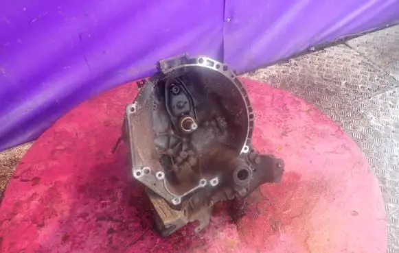 Manual 5 speed gearbox