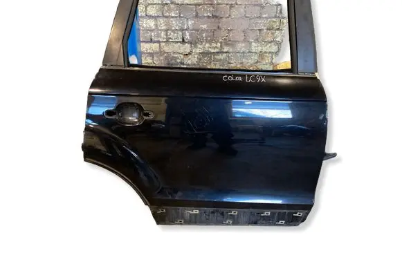 Audi Q7 4L Rear door COLORLC9X