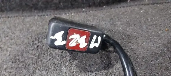 Mazda 323 Hazard light switch 6866b49