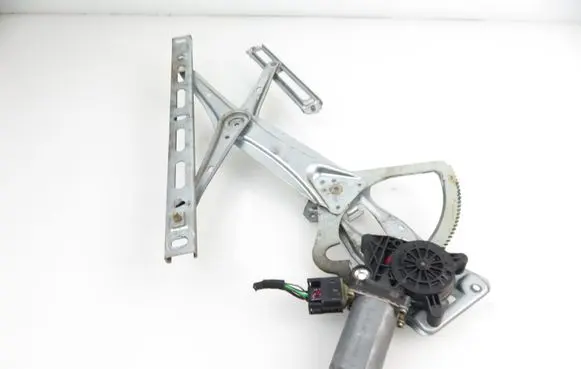 Mercedes-Benz CLK A208 C208 Front door window regulator with motor 0130821723