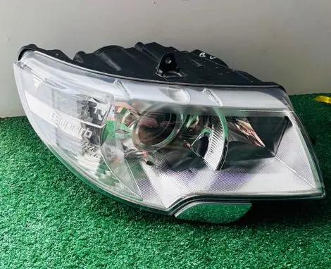 Skoda Superb B6 (3T) Headlight/headlamp 3T1941018C