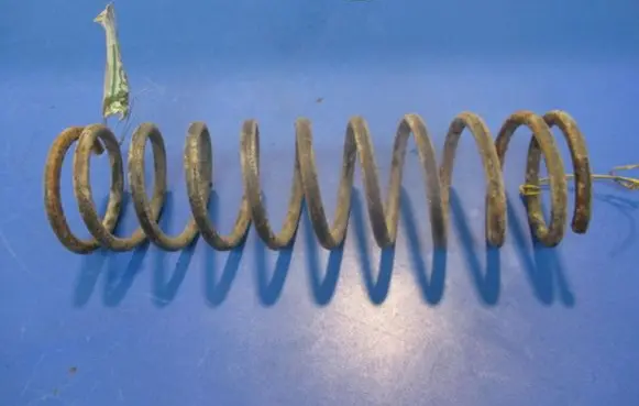 Volkswagen Golf I Rear coil spring