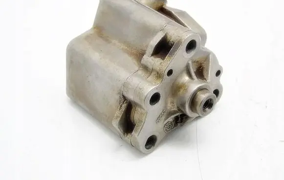 Ford Mondeo Mk III Oil pump 1S7G-6600-BG
