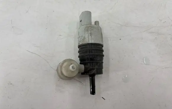 Mercedes-Benz C W205 Windscreen/windshield washer pump A0998660021