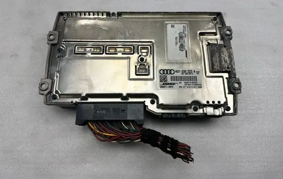 Audi A8 S8 D4 4H Sound amplifier 4G1035223A 4G1035223